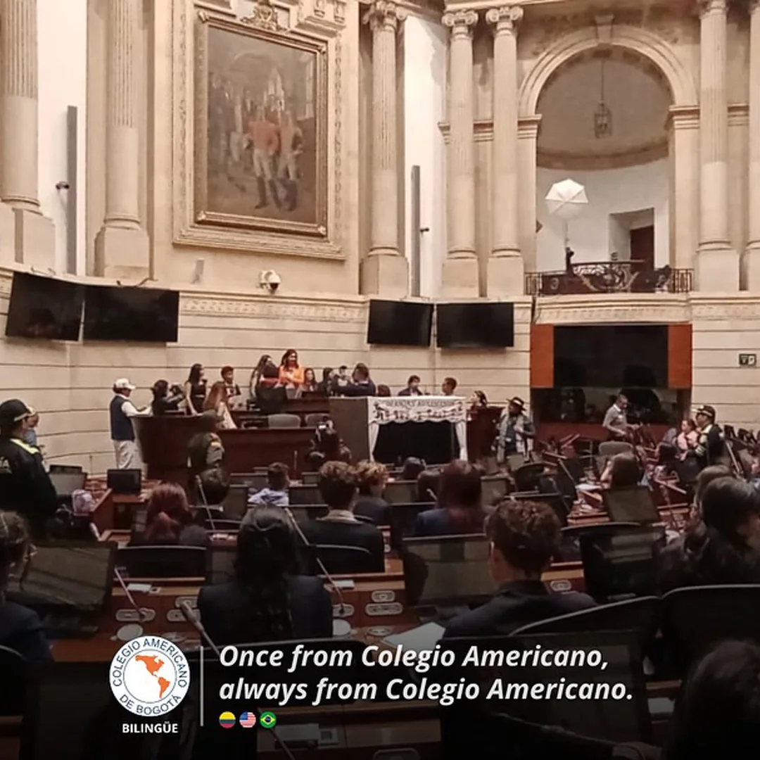 Estudiantes del Colegio Americano de Bogotá en el Congreso de la República