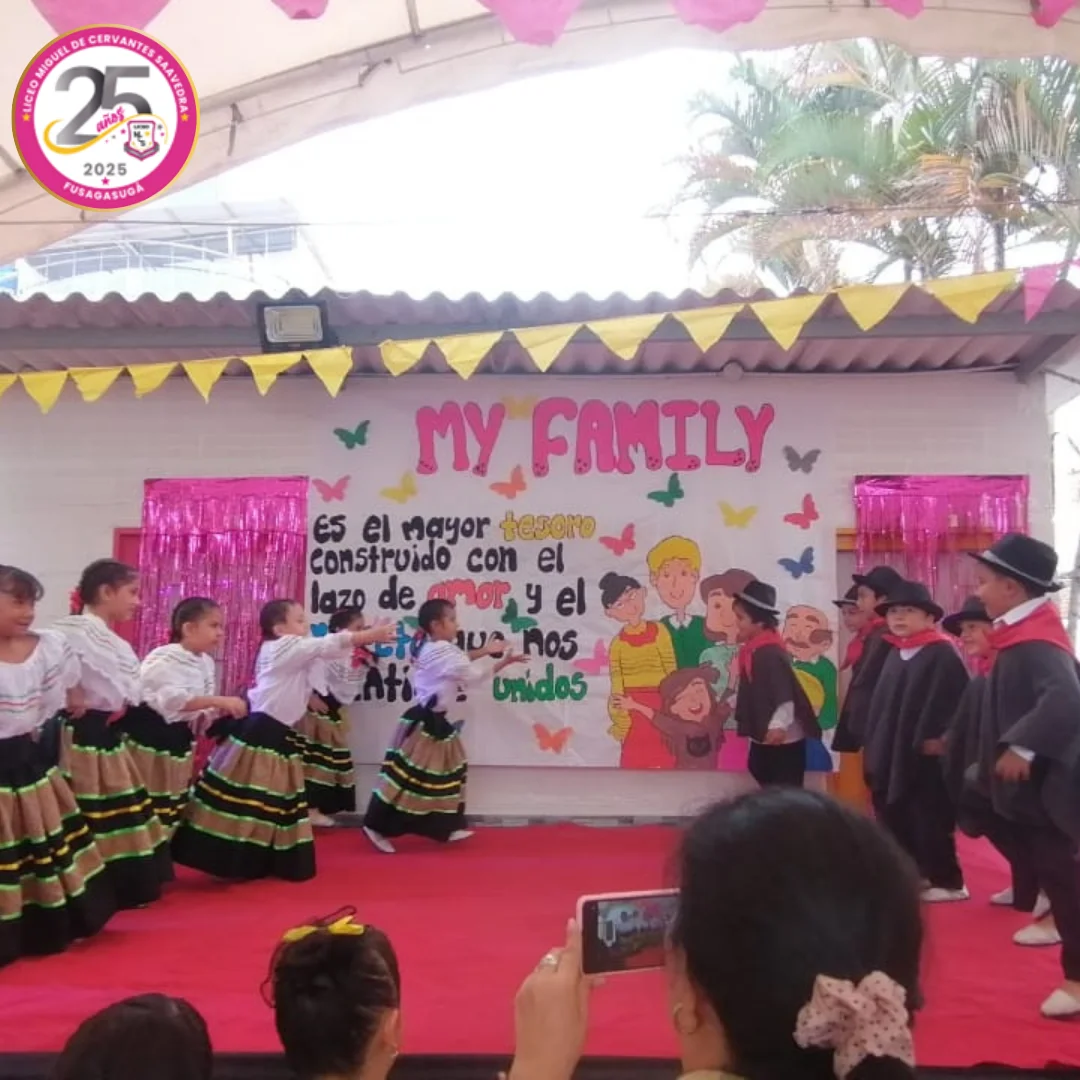 Celebración del día de la familia en el Liceo Miguel de Cervantes Saavedra de Fusagasugá