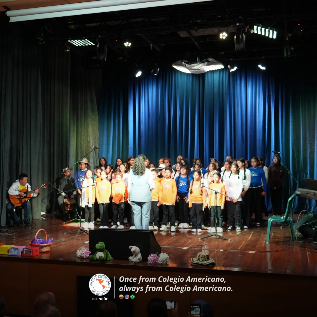Celebración del Día de los Abuelos en el Colegio Americano de Bogotá - Bilingüe